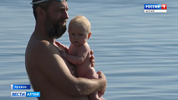 Озеро Большое Яровое впервые покорилось сибирским моржам